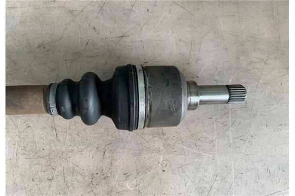Recambio de palier delantero izquierdo para citroen berlingo 1.9 d sx combi referencia OEM IAM 32726W 62000050 32727W , PEUGEOT 