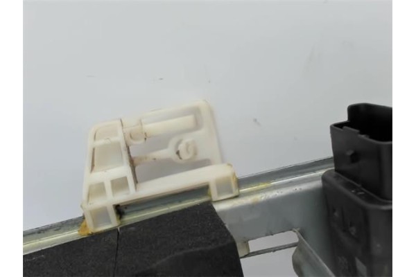 Recambio de mecanismo elevalunas trasero izquierdo para renault megane ii berlina 5p referencia OEM IAM   