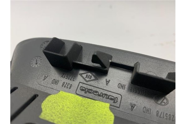 Recambio de radio / cd para renault laguna ii (bg0) referencia OEM IAM 8200029616A 216763465A1 