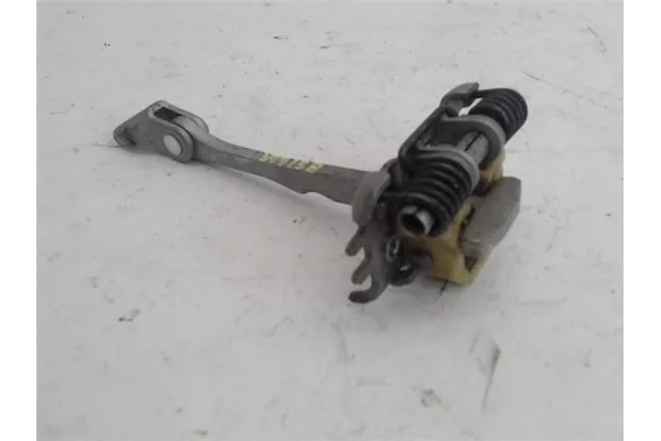 Recambio de asegurador puerta trasero izquierda para renault scenic iii (jz) 1.2 grand expression referencia OEM IAM 10005R Recambio de asegurador puerta trasero izquierda para renault scenic iii (jz) 1.2 grand expression referencia OEM IAM 10005R