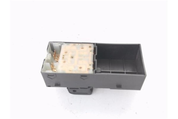 Recambio de mando elevalunas delantero izquierdo para nissan micra (k12e) 1.2 16v referencia OEM IAM 25401AX600  