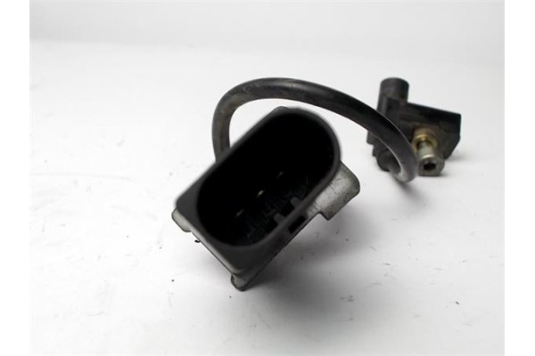 Recambio de sensor posicion cigüeñal para bmw serie 5 berlina (e60) 520d referencia OEM IAM 0281002477  