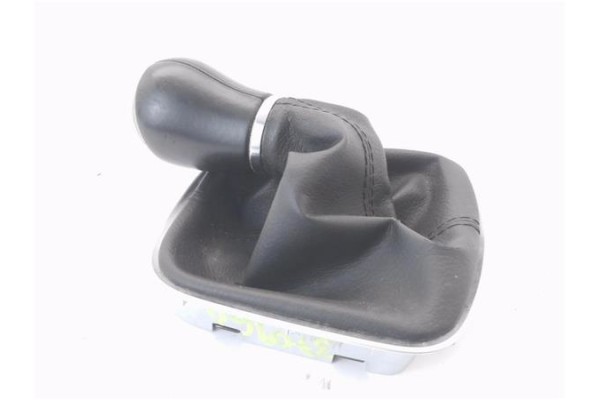 Recambio de pomo palanca cambio para volkswagen polo v (6c1) 1.2 advance bmt referencia OEM IAM 6C0711113R  