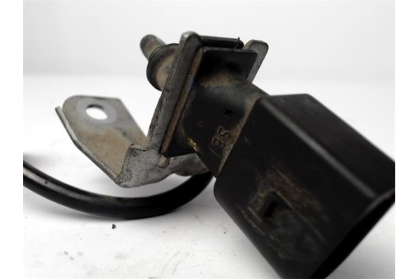 Recambio de sensor posicion cigüeñal para bmw serie 5 berlina (e60) 520d referencia OEM IAM 0281002477  