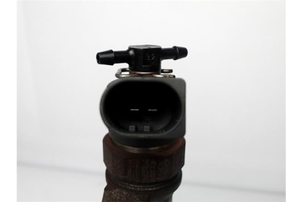 Recambio de inyector para bmw serie 5 berlina (e60) 520d referencia OEM IAM 7793836 0445110216 13537793836 , BMW