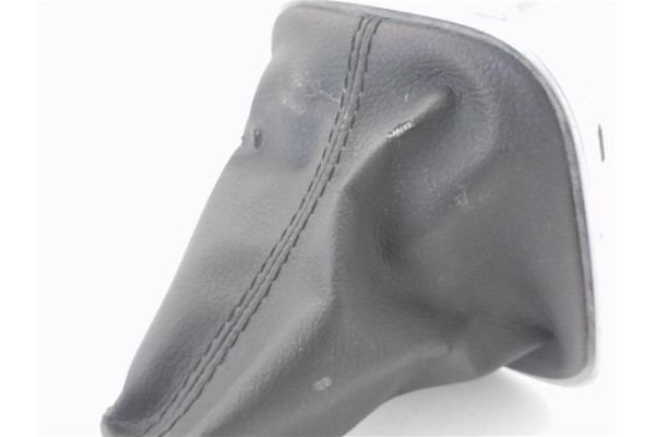 Recambio de pomo palanca cambio para volkswagen polo v (6c1) 1.2 advance bmt referencia OEM IAM 6C0711113R  