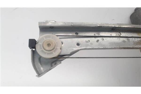 Recambio de mecanismo elevalunas trasero izquierdo para citroen c4 berlina referencia OEM IAM 130822239  