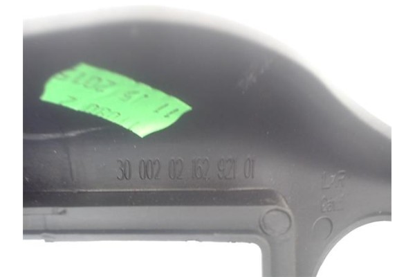 Recambio de embellecedor consola central para citroen c3 picasso 1.6 exclusive referencia OEM IAM 823118  
