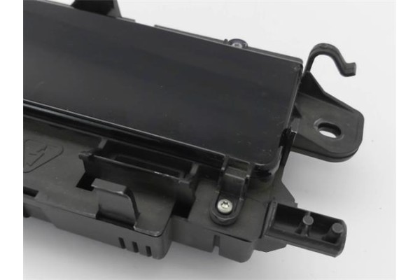 Recambio de pantalla para renault scenic ii (jm) 1.5 dci (jm1e) referencia OEM IAM 8200704463 7701057134 