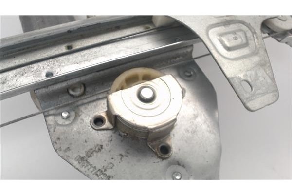 Recambio de mecanismo elevalunas trasero izquierdo para citroen c4 berlina referencia OEM IAM 130822239  