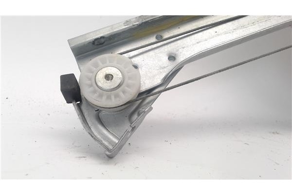 Recambio de mecanismo elevalunas trasero izquierdo para citroen c4 berlina referencia OEM IAM 130822239  