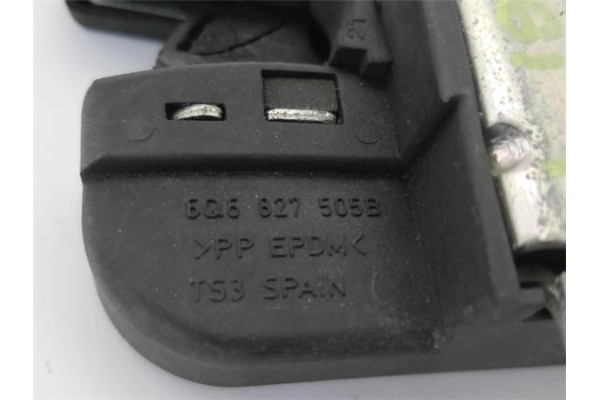 Recambio de cerradura porton para volkswagen polo iv (9n1) 1.2 12v referencia OEM IAM 6Q6827505E  