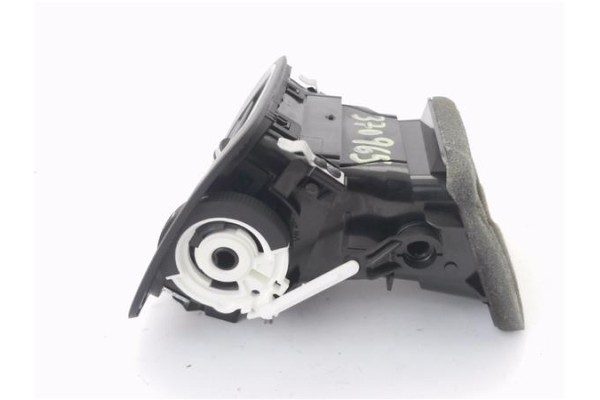 Recambio de rejilla entrada de aire para volkswagen polo v (6c1) 1.2 advance bmt referencia OEM IAM 6C0819703A  