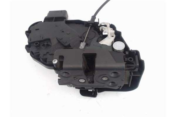 Recambio de cierre electromagnetico delantero derecho para volvo c30 2.0 d referencia OEM IAM a048069  