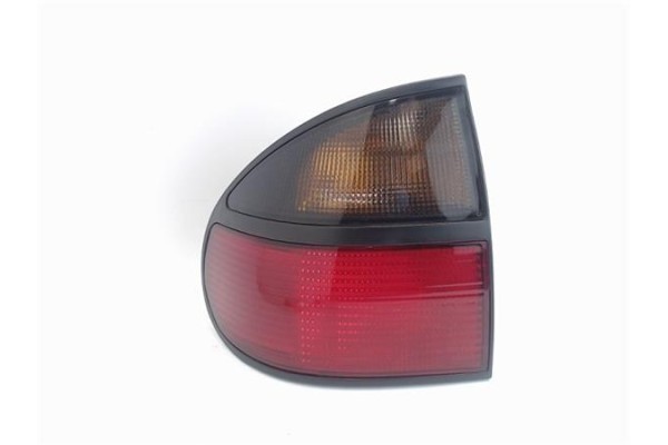 Recambio de piloto trasero izquierdo para renault laguna (b56) referencia OEM IAM   
