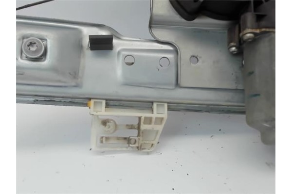 Recambio de mecanismo elevalunas trasero izquierdo para renault megane ii berlina 5p referencia OEM IAM   