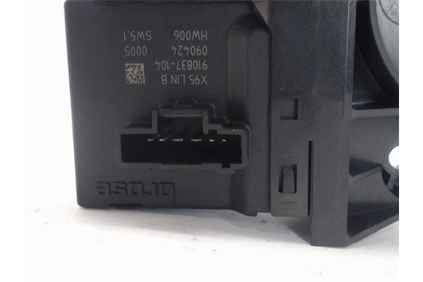Recambio de motor elevalunas trasero izquierdo para renault scenic iii (jz) referencia OEM IAM 827310004R  