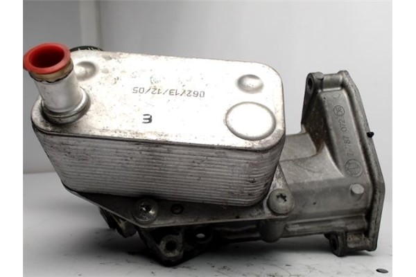 Recambio de enfriador aceite para bmw serie 5 berlina (e60) 520d referencia OEM IAM 7787072  
