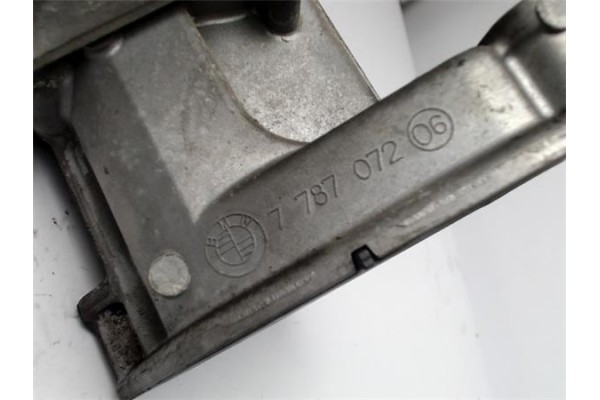 Recambio de enfriador aceite para bmw serie 5 berlina (e60) 520d referencia OEM IAM 7787072  