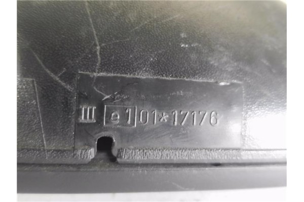 Recambio de retrovisor izquierdo para seat terra 0.9 familiar referencia OEM IAM E10117176 6A0857501 