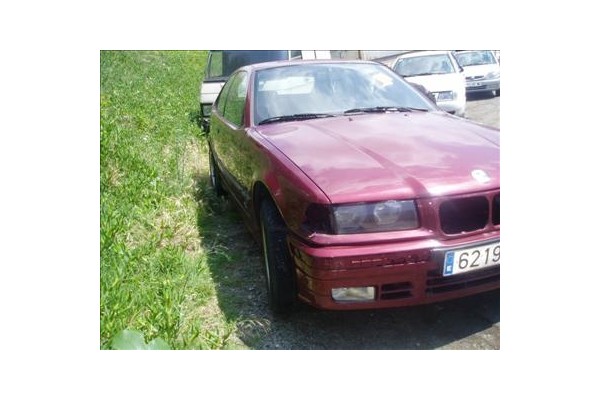 bmw serie 3 berlina (e36)(1990) del año 