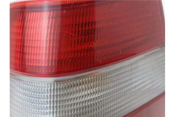Recambio de piloto trasero izquierdo para volvo serie 960 berlina/familiar 2.5 24v berlina referencia OEM IAM 9126885  
