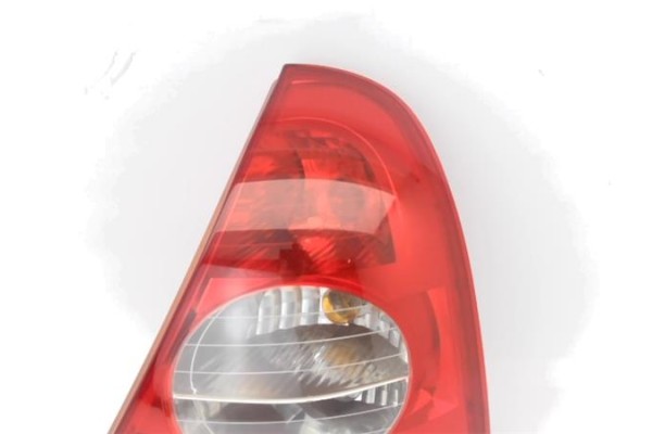 Recambio de piloto trasero derecho para renault clio ii fase ii (b/cb0) 1.4 authentique referencia OEM IAM X65PH2  