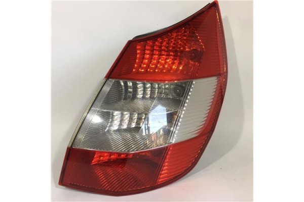Recambio de piloto trasero derecho para renault scenic ii (jm) 1.5 dci (jm02, jm13) referencia OEM IAM 8200142683 2222228 820014