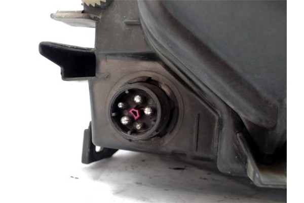 Recambio de faro delantero dcho para audi a4 berlina (b5) referencia OEM IAM   