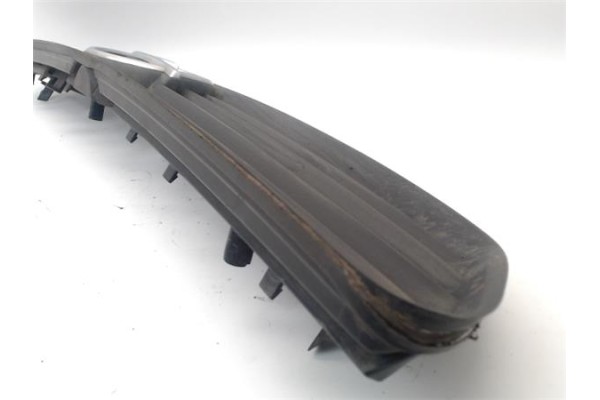 Recambio de rejilla capo para opel astra g berlina 1.6 referencia OEM IAM 6320066 90588120 