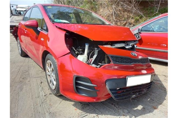 kia rio (ub) del año 2015