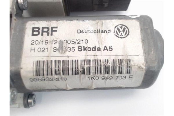 Recambio de motor elevalunas trasero izquierdo para skoda octavia berlina (1u2) referencia OEM IAM (1K0959703E)   Recambio de motor elevalunas trasero izquierdo para skoda octavia berlina (1u2) referencia OEM IAM (1K0959703E)