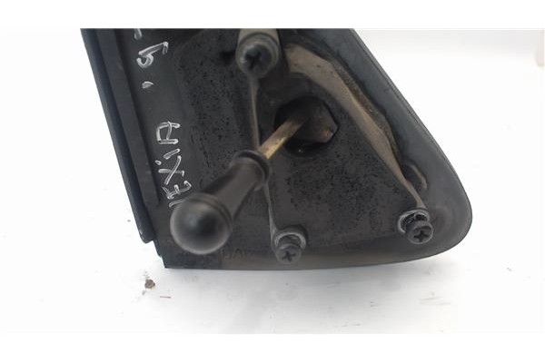Recambio de retrovisor izquierdo para daewoo nexia referencia OEM IAM 352256  