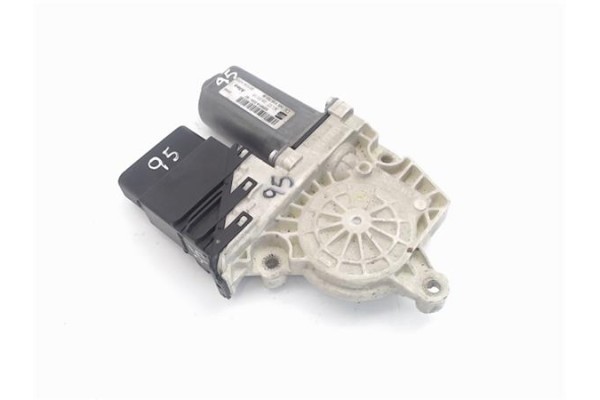 Recambio de motor elevalunas trasero izquierdo para seat altea (5p1) referencia OEM IAM (1K0959703M) (973624-106)  Recambio de motor elevalunas trasero izquierdo para seat altea (5p1) referencia OEM IAM (1K0959703M) (973624-106)