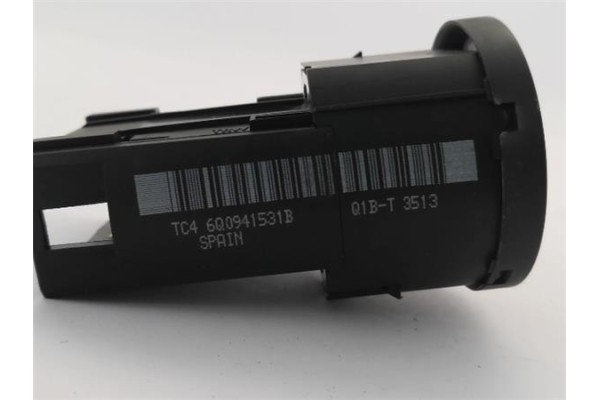 Recambio de mando de luces para volkswagen polo iv (9n1) 1.2 12v referencia OEM IAM 6Q0941531B   Recambio de mando de luces para volkswagen polo iv (9n1) 1.2 12v referencia OEM IAM 6Q0941531B