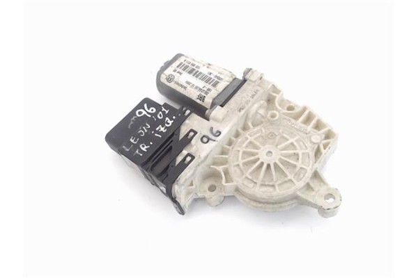 Recambio de motor elevalunas trasero izquierdo para seat leon (1m1) referencia OEM IAM (1C0959811A) (9776105406-301) 1C0959811A 