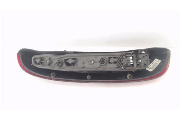 Recambio de piloto trasero derecho para opel corsa c 1.4 referencia OEM IAM 9114337  