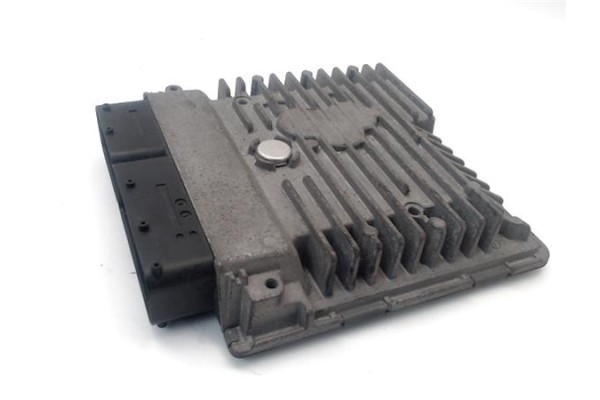 Recambio de centralita para skoda fabia (5j2) 1.6 ambition referencia OEM IAM 03L906023NG 5WP42929AA 