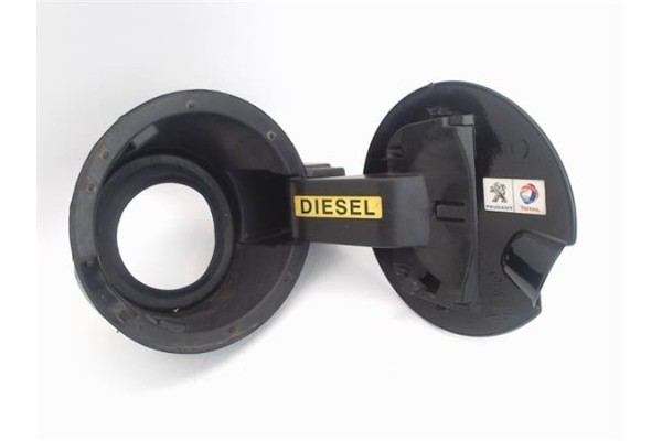 Recambio de tapa exterior combustible para peugeot 3008 1.6 hdi referencia OEM IAM 9682803280  