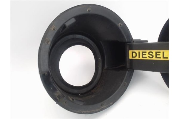 Recambio de tapa exterior combustible para peugeot 3008 1.6 hdi referencia OEM IAM 9682803280  