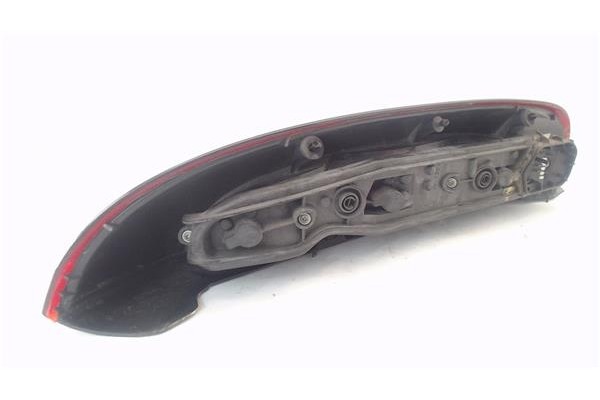 Recambio de piloto trasero izquierdo para opel corsa c 1.4 referencia OEM IAM 114336  