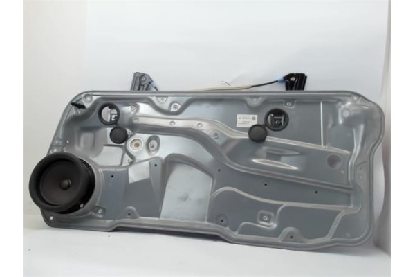 Recambio de elevalunas electrico derecho para volkswagen golf iv berlina (1j1) referencia OEM IAM 1J3837462H  1H0837401B , AUDI 