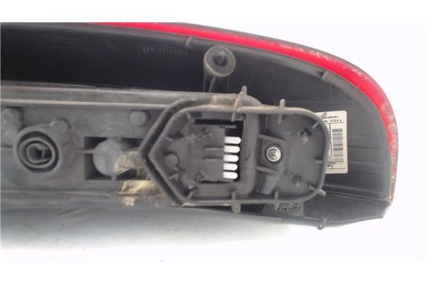 Recambio de piloto trasero izquierdo para opel corsa c 1.4 referencia OEM IAM 114336  