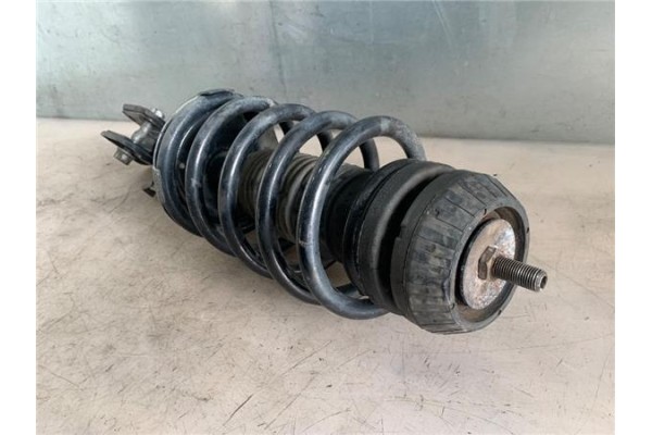 Recambio de amortiguador delantero derecho para mercedes-benz vito marco polo (638) 2.2 108 cdi referencia OEM IAM A6383201313 A