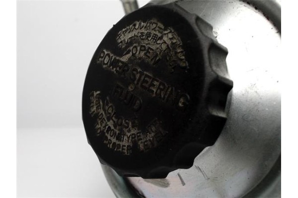 Recambio de bomba servodireccion para toyota avensis berlina (t25) 2.2 d-4d executive berlina (5-ptas.) referencia OEM IAM 40072