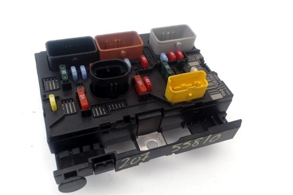 Recambio de caja fusibles/rele para peugeot 207 1.4 referencia OEM IAM 9661708280  