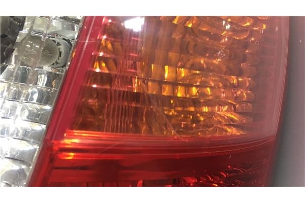 Recambio de piloto trasero derecho para hyundai accent iii (mc) 1.4 gl referencia OEM IAM 924021E088  
