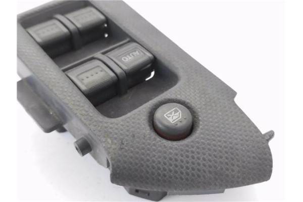 Recambio de mando elevalunas delantero izquierdo para honda civic berlina 5 (eu7/8) 1.6i ls referencia OEM IAM C8HH44DG30  