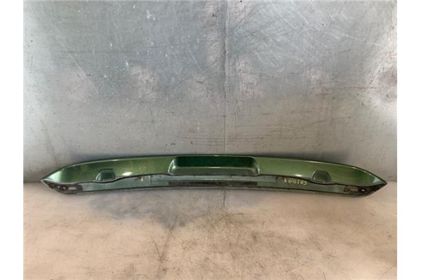 Recambio de aleron trasero para kia sorento (bl) 2.5 crdi referencia OEM IAM 872E+05  