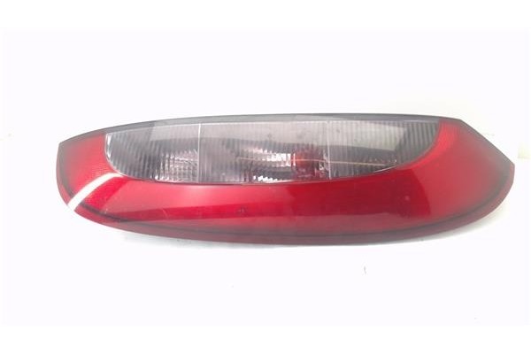 Recambio de piloto trasero derecho para opel corsa c 1.4 comfort referencia OEM IAM 9114337  